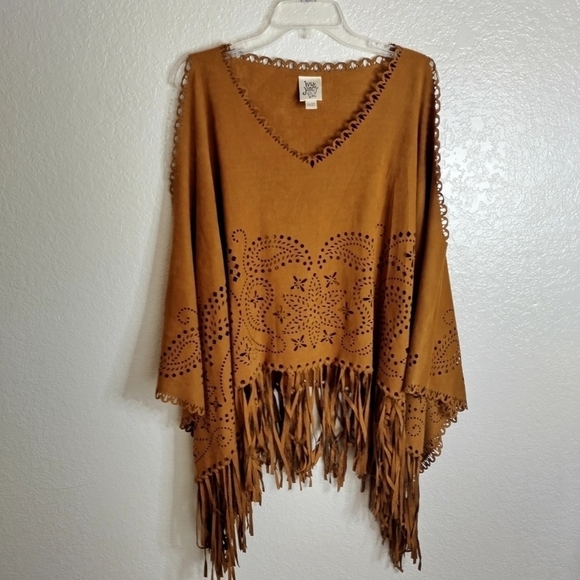 ivy jane laser cut fringe boho cold shoulder poncho one size
